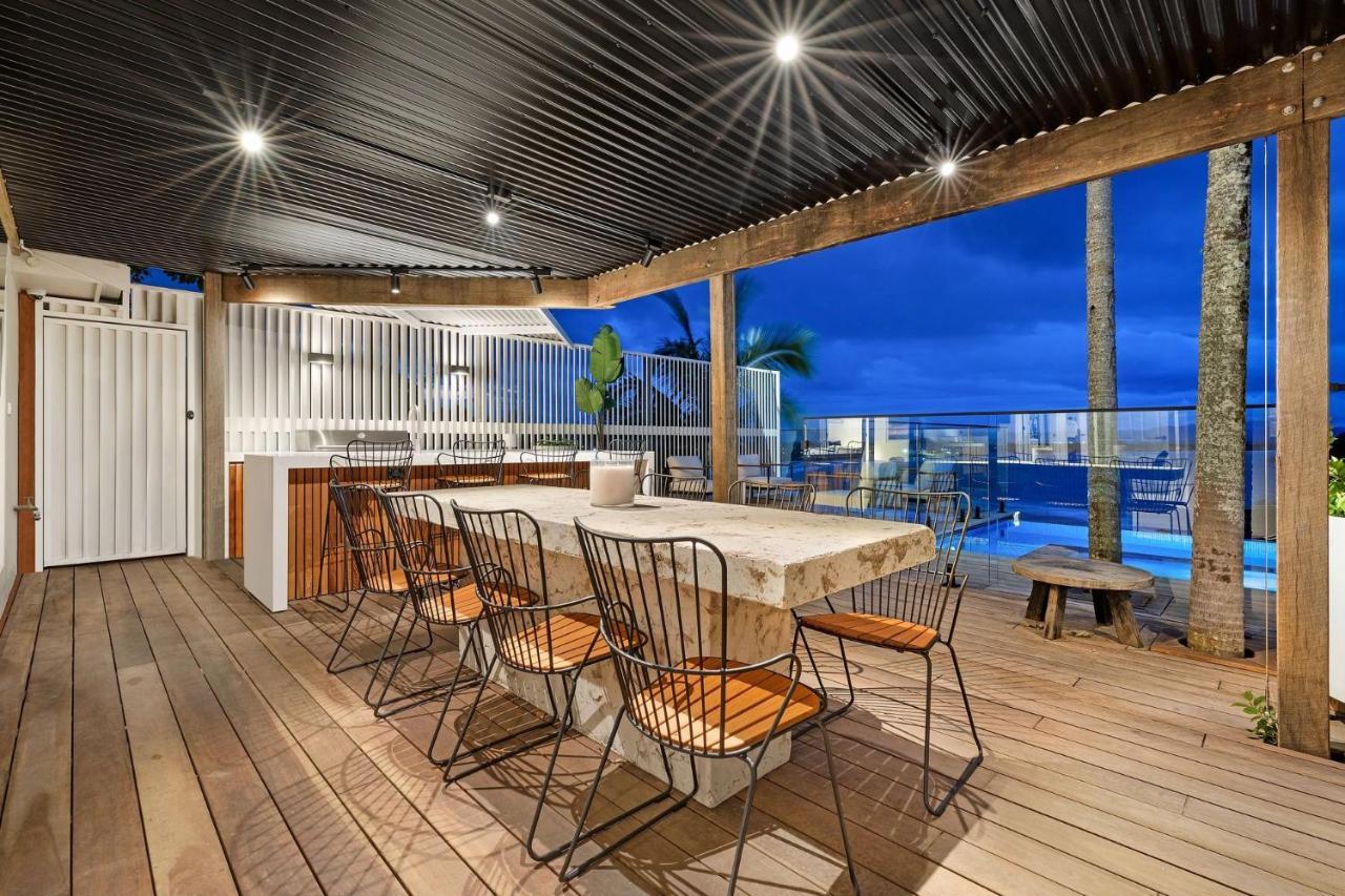Sway - Stunning 5 Bedroom Beach House With Pool Teluk Byron Bagian luar foto